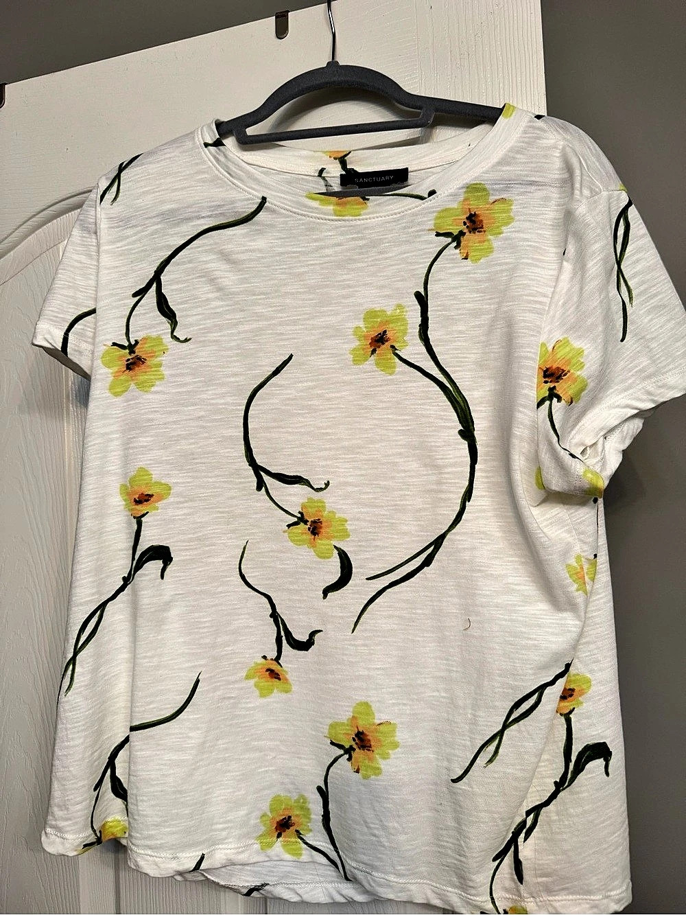 Sanctuary Floral Short Sleeve Top in White Size XL Like New